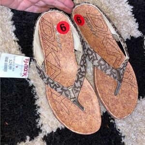 DKNY Women's Tan and Brown Sandals